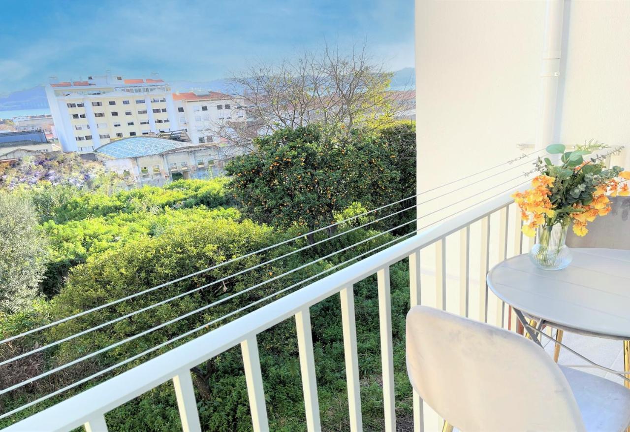 Apartment Ajuda Tagus River View Lisboa Dış mekan fotoğraf